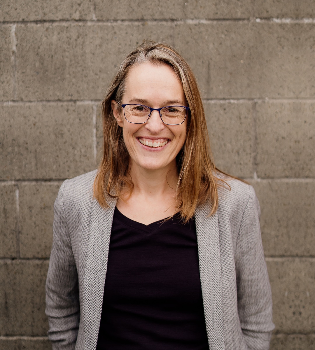 Crisp-Apple-Meg-Appleby-1200x1080px