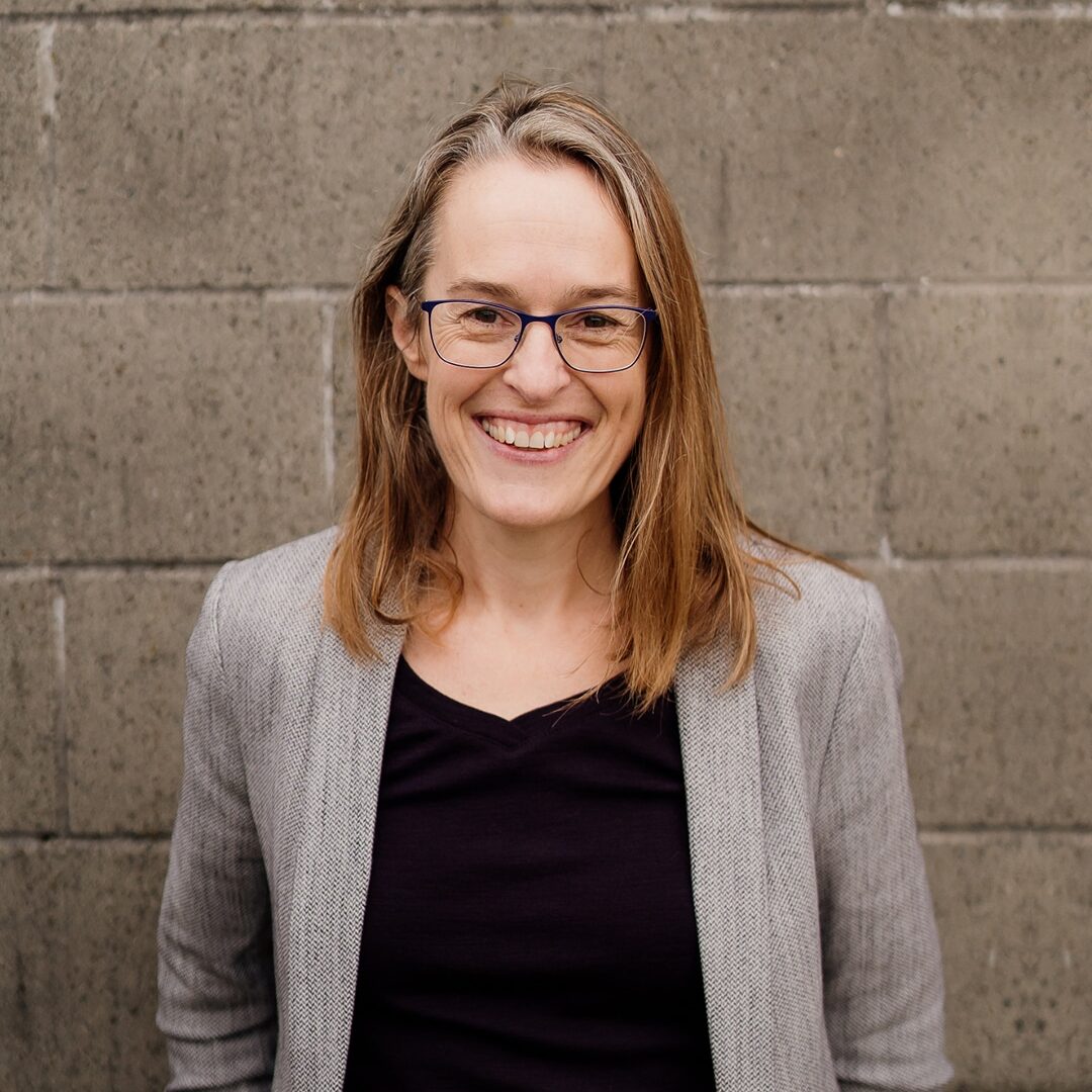 Crisp-Apple-Meg-Appleby-1200x1080px